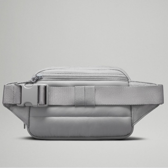 NWT Lululemon Large Everywhere Belt Bg 2L - Picture 4 of 9